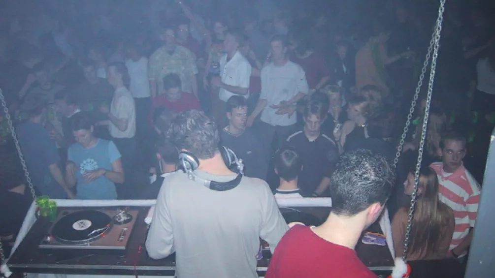 Mira un nuevo documental sobre el “comeback” de hard house